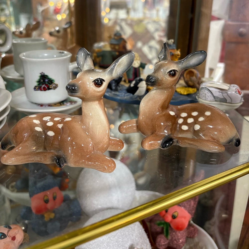 Ceramic Fawn Figurines pair of vintage California pottery maker Brad Keeler